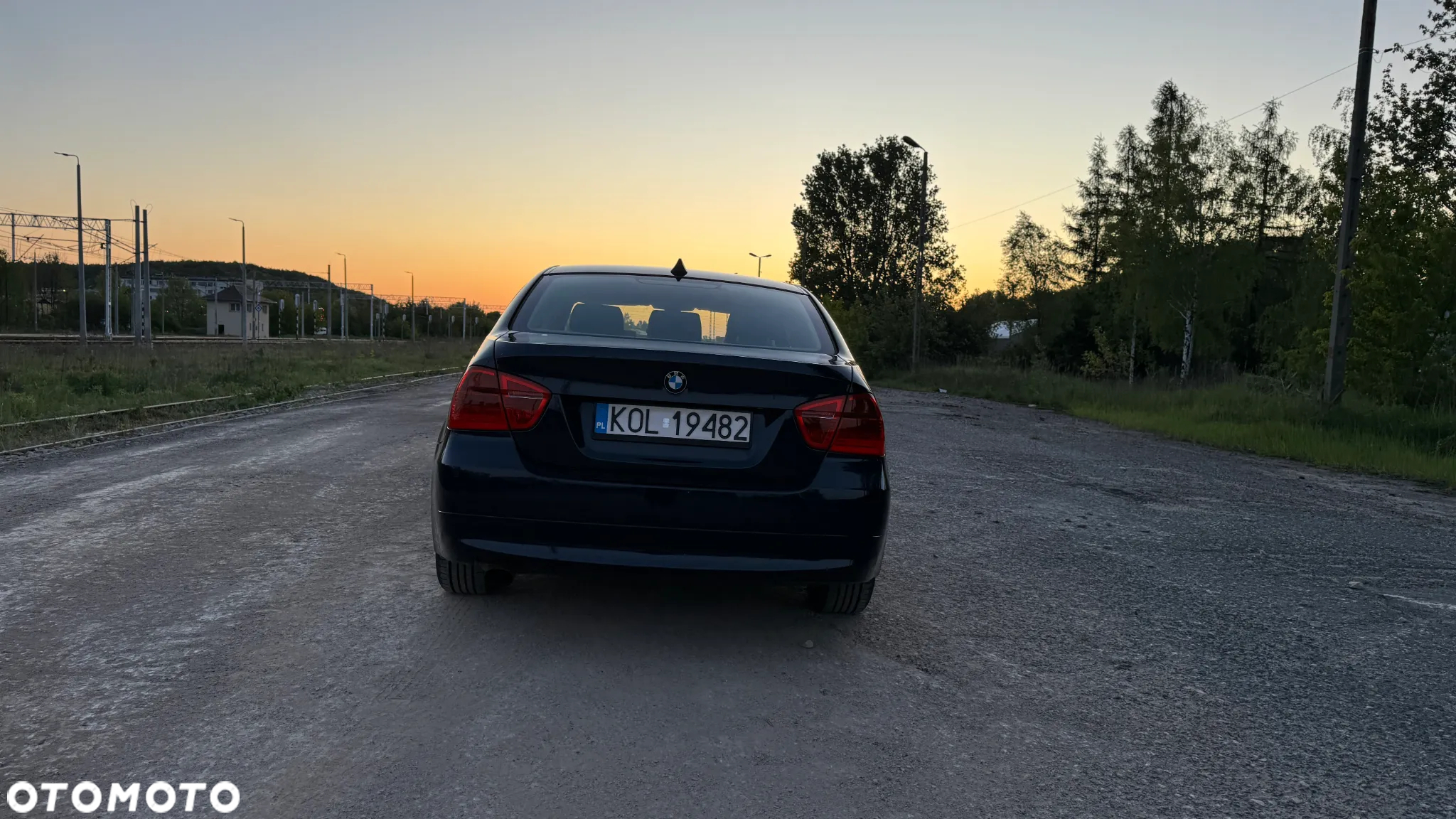 BMW Seria 3 318i - 22
