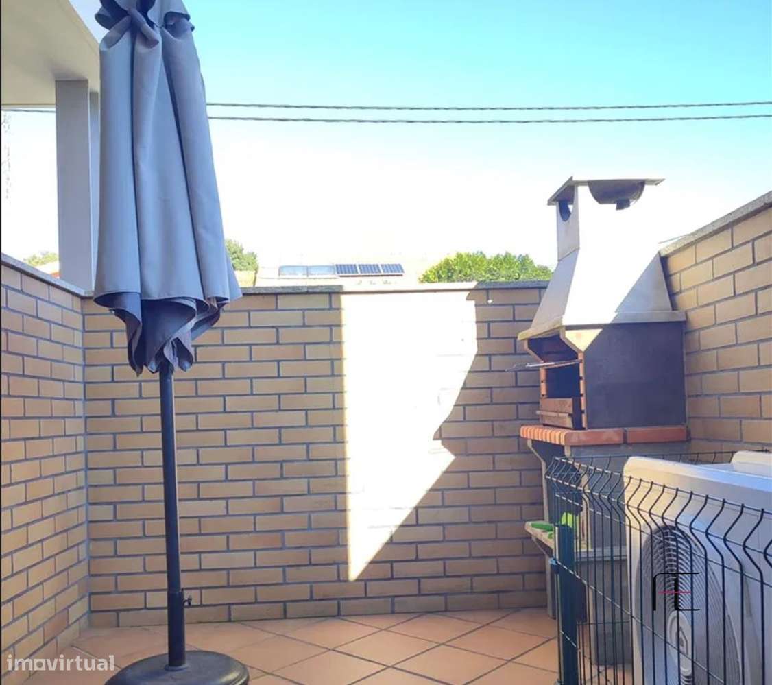 Moradia Geminada T4 Venda em Serzedo e Perosinho,Vila Nova de Gaia - Grande imagem: 5/35