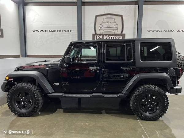 Jeep Wrangler Unlimited - 4