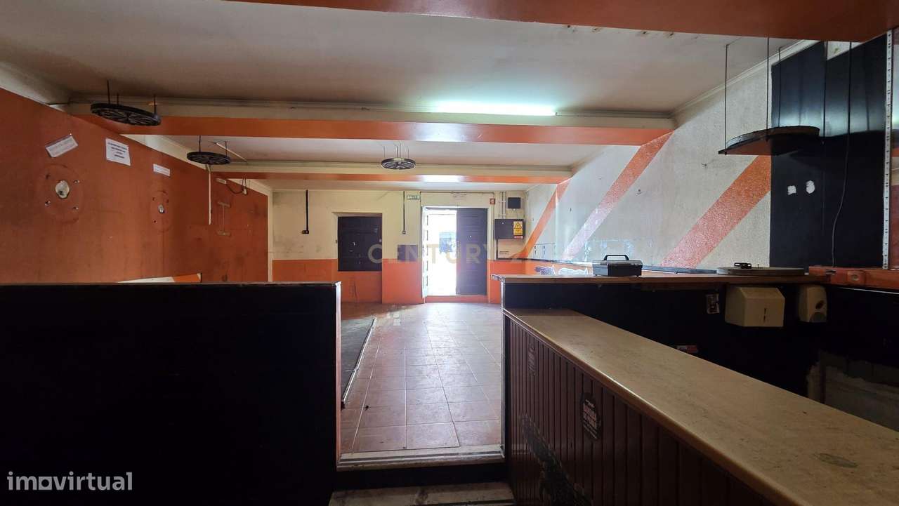 Oportunidade de investimento no coração da Aldeia de Paio Pires! - Grande imagem: 5/28