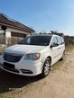 Chrysler Town & Country - 1