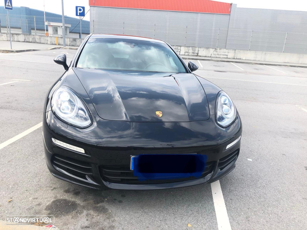 Porsche Panamera Standard - 3