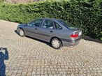 Renault Laguna 1.8 RT Conforto - 3