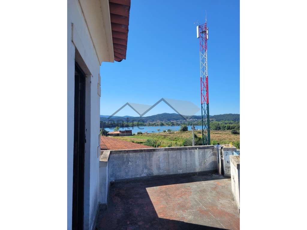 Moradia com Vista para o Rio Minho e Serra d'Arga-28