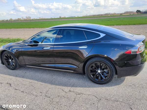 Tesla Model S Long Range Plus - 6