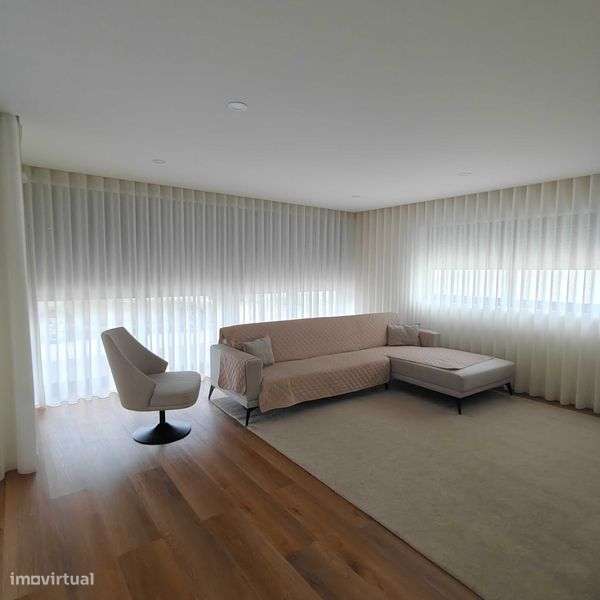 Moradia V3 Térrea - Grande imagem: 5/12