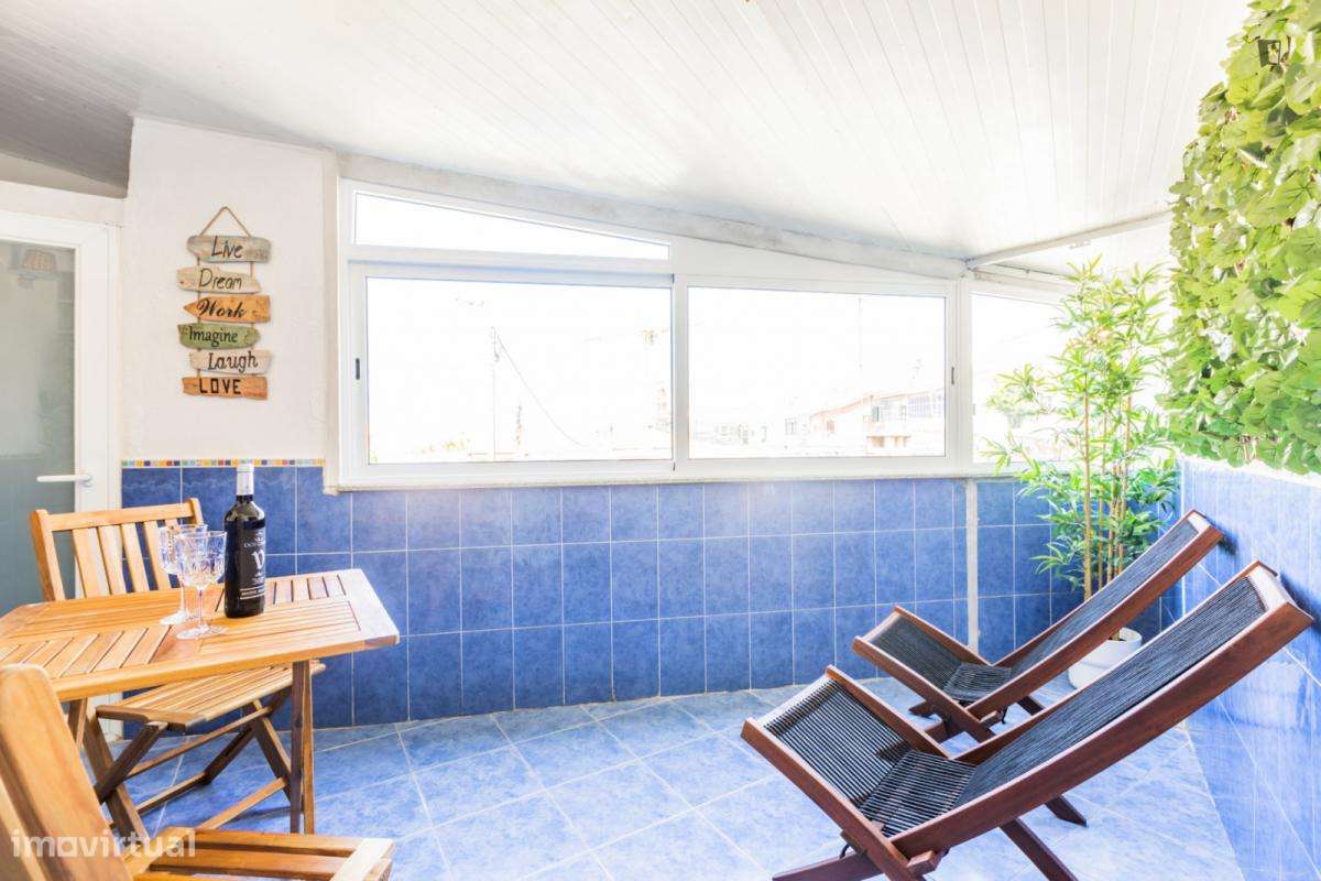 Apartamento com 2 quartos - localizado em Santa Marinha Porto - Grande imagem: 5/7