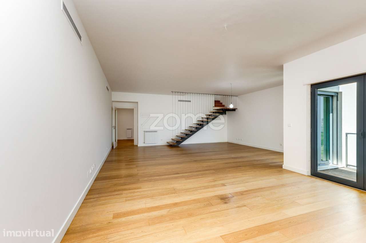 Penthouse T4+1 no Lumiar - Grande imagem: 5/47