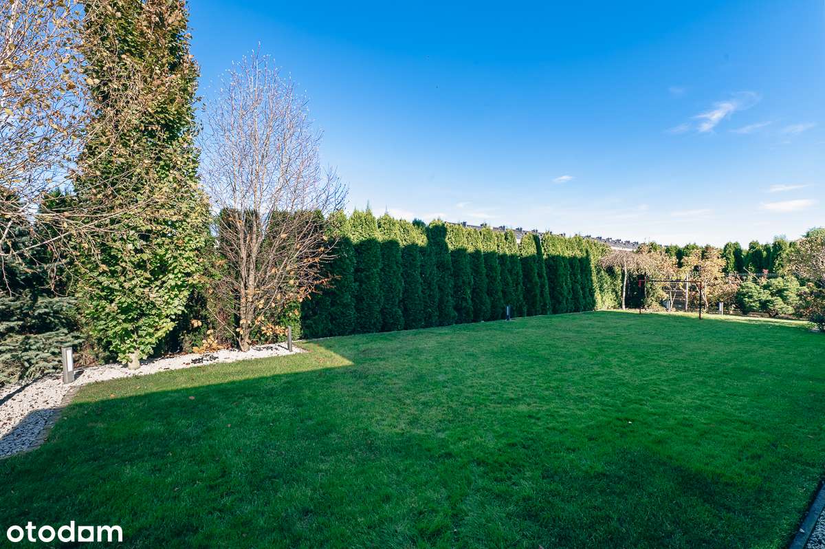 Nowoczesny wolnostojący dom na kameralnym osiedlu-16