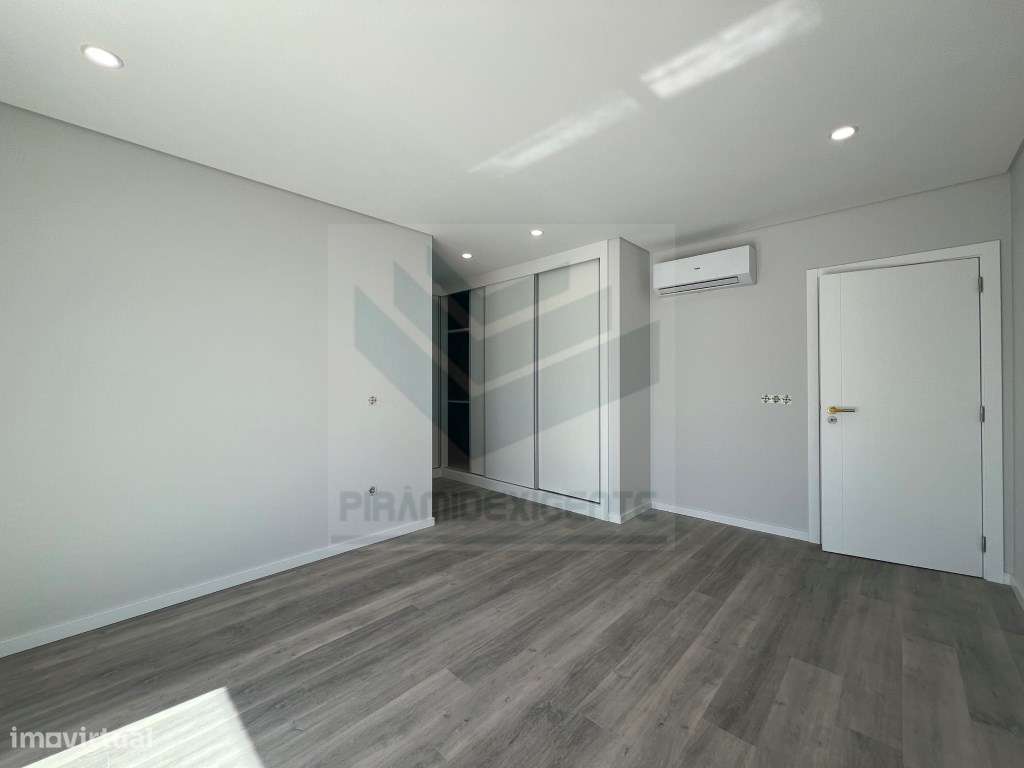 Moradia Isolada, Pronta! Piscina, Lavandaria, 2 min da Moita-14