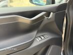 Tesla Model X - 22
