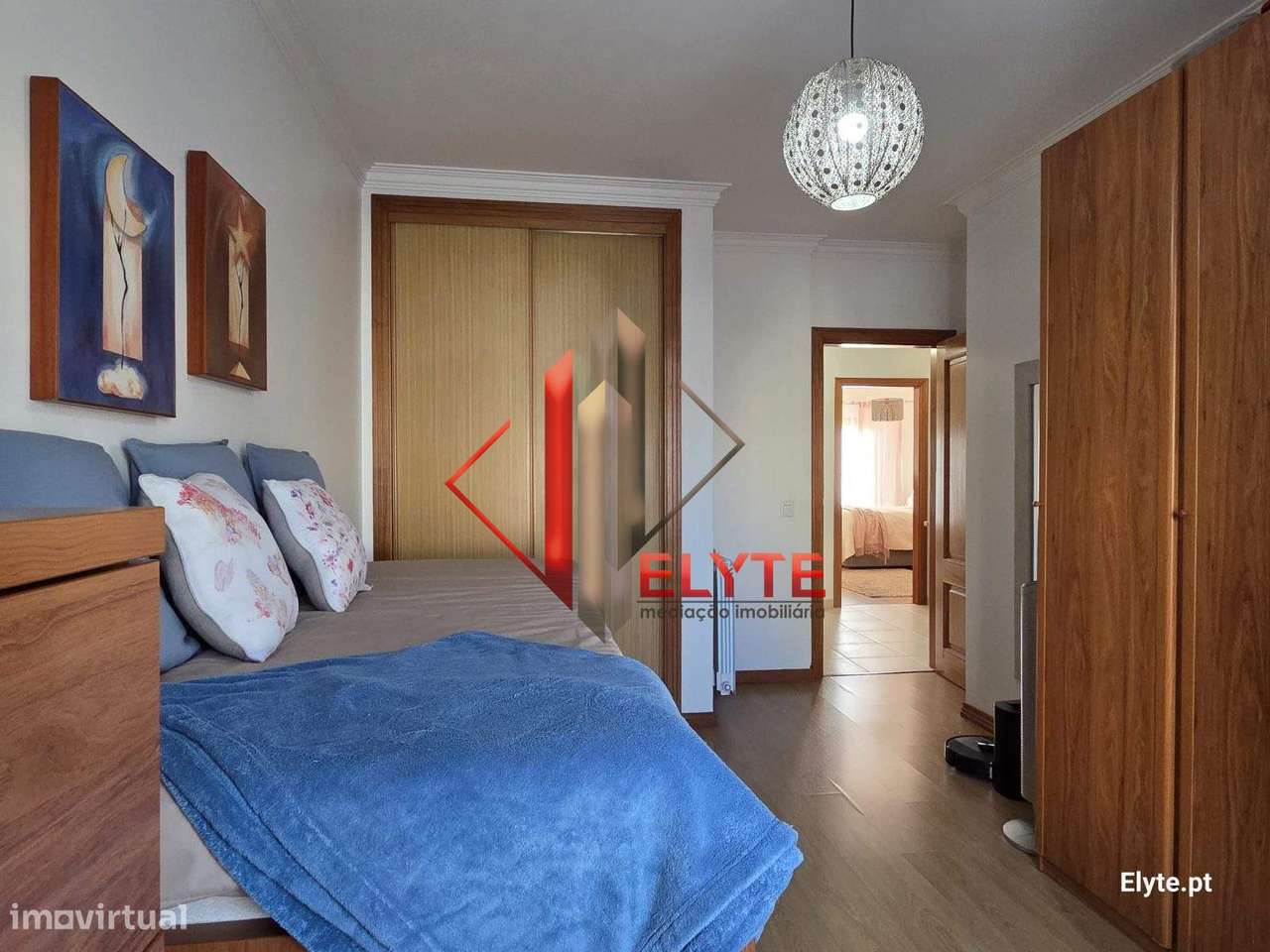 Apartamento T4 com Lugar de Garagem-28