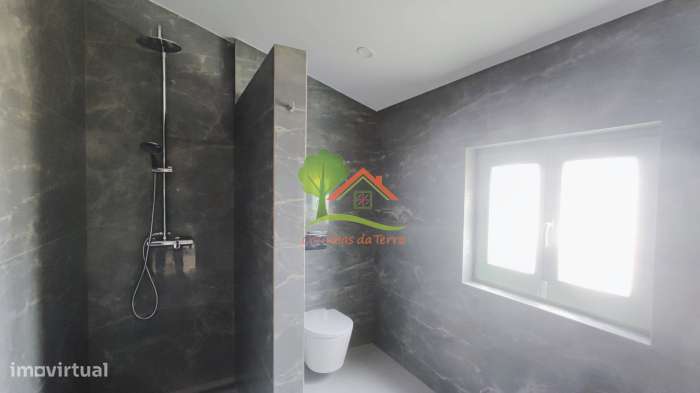 Terreno rústico com vista de mar e casa-15