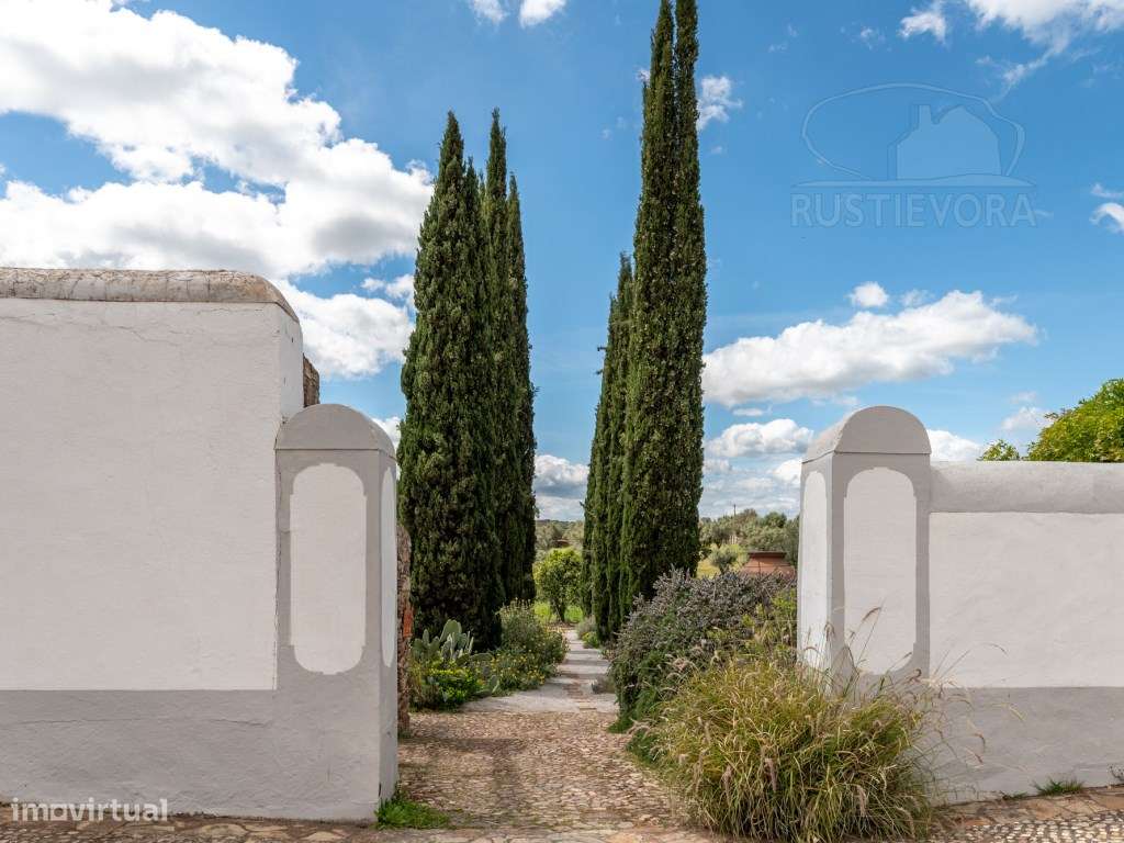 Um Refúgio Exclusivo no Coração do Alentejo | Assumar, Portugal-31