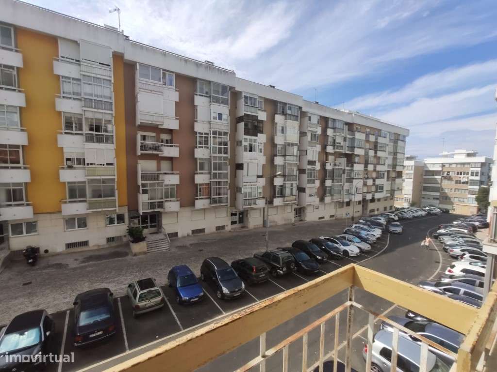 Oportunidade de apartamento com 3 assoalhadas em OEIRAS-9