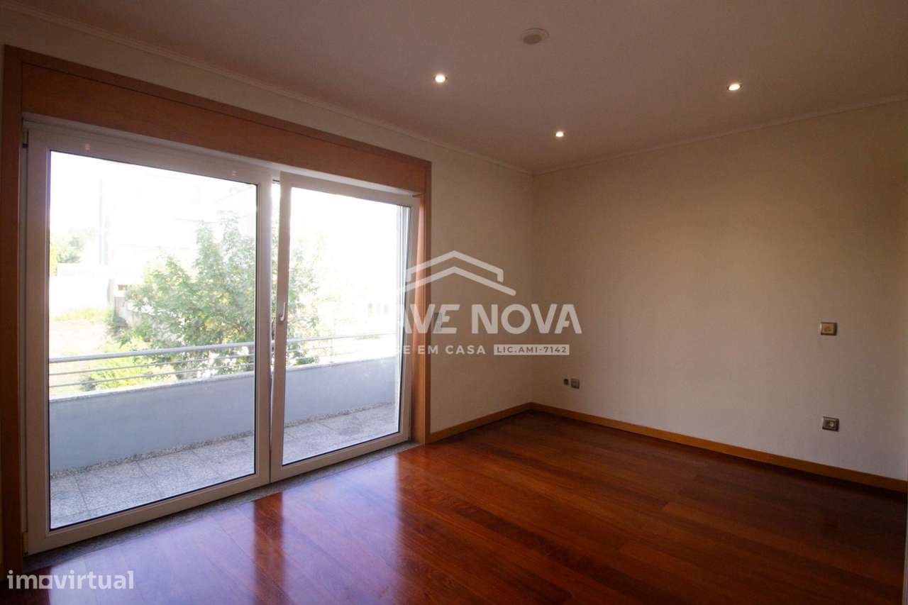 Moradia T4 em Valongo-9