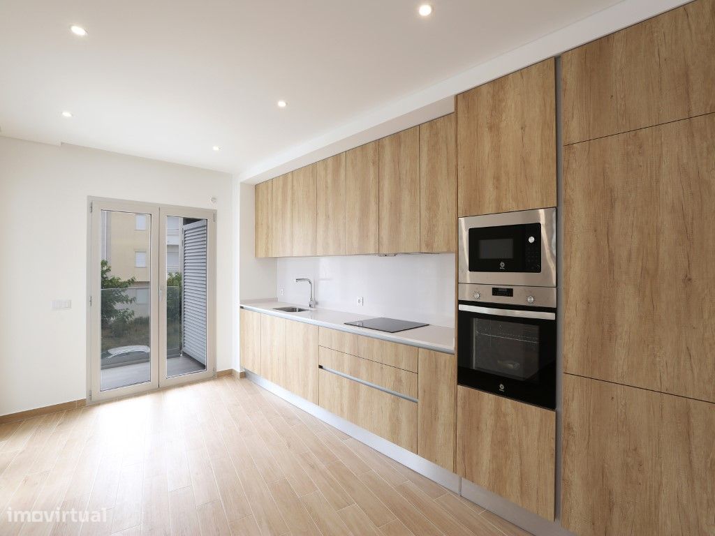 Apartamento T2 Novo, junto ao mercado na Nazaré - Grande imagem: 1/32