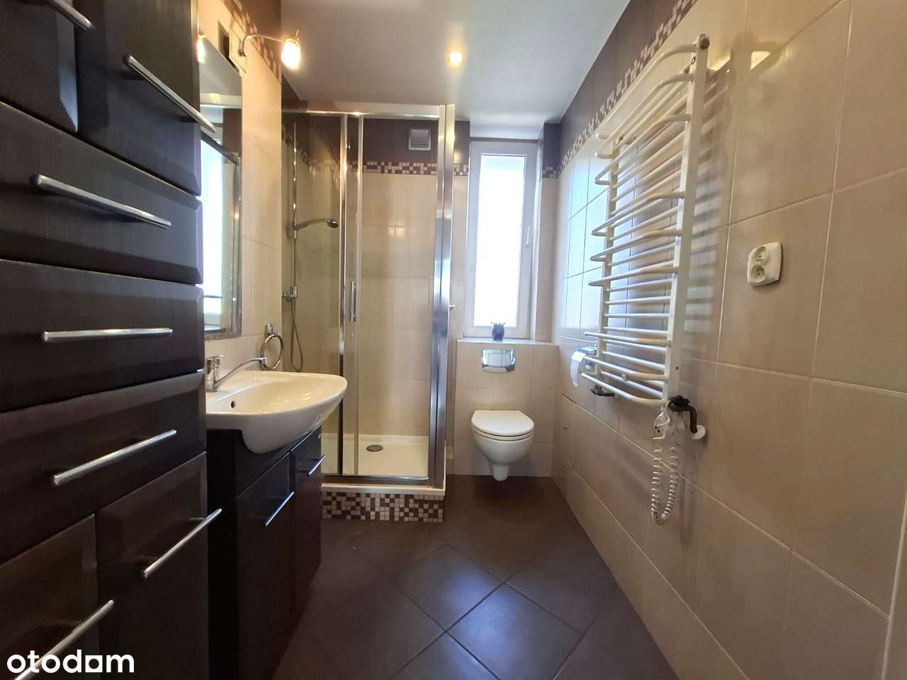 Uwaga! Nowa cena! Atrakcyjne mieszkanie w odnowionej kamienicy.-7