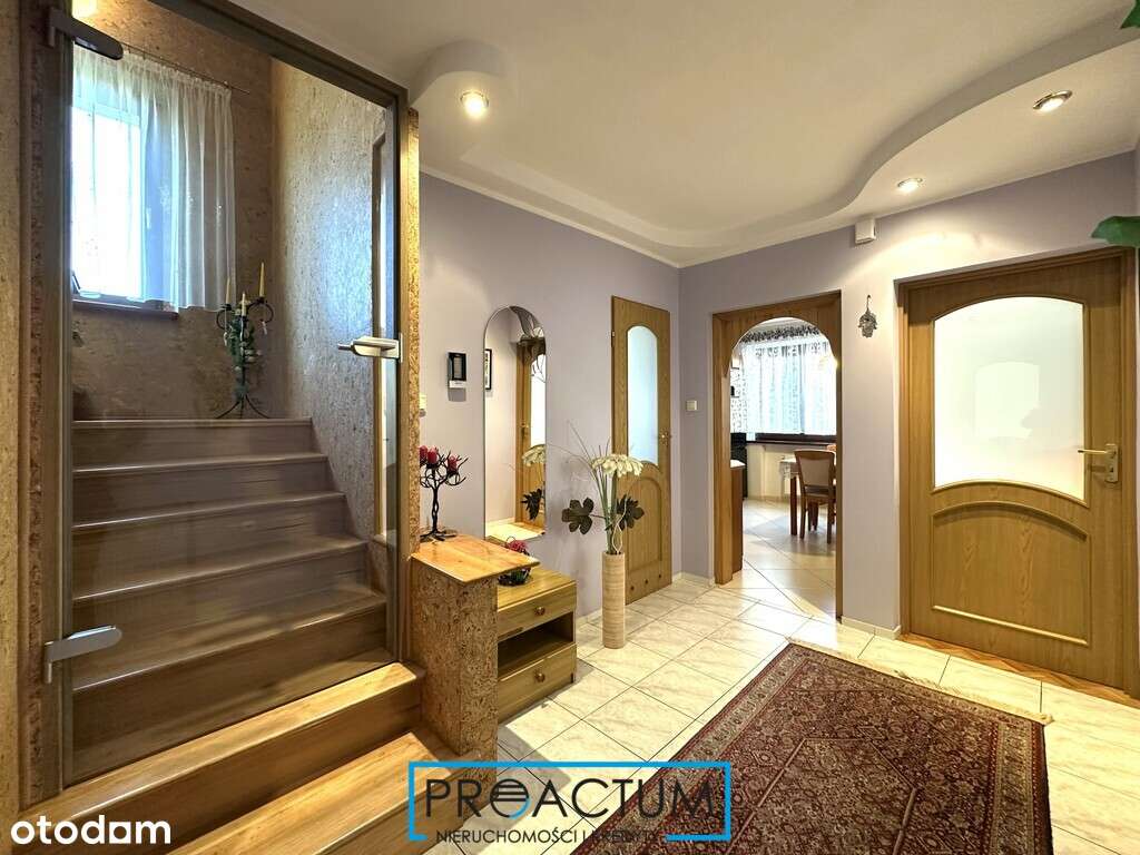 Dom - z dodatkową powierzchnią pod działalność-12