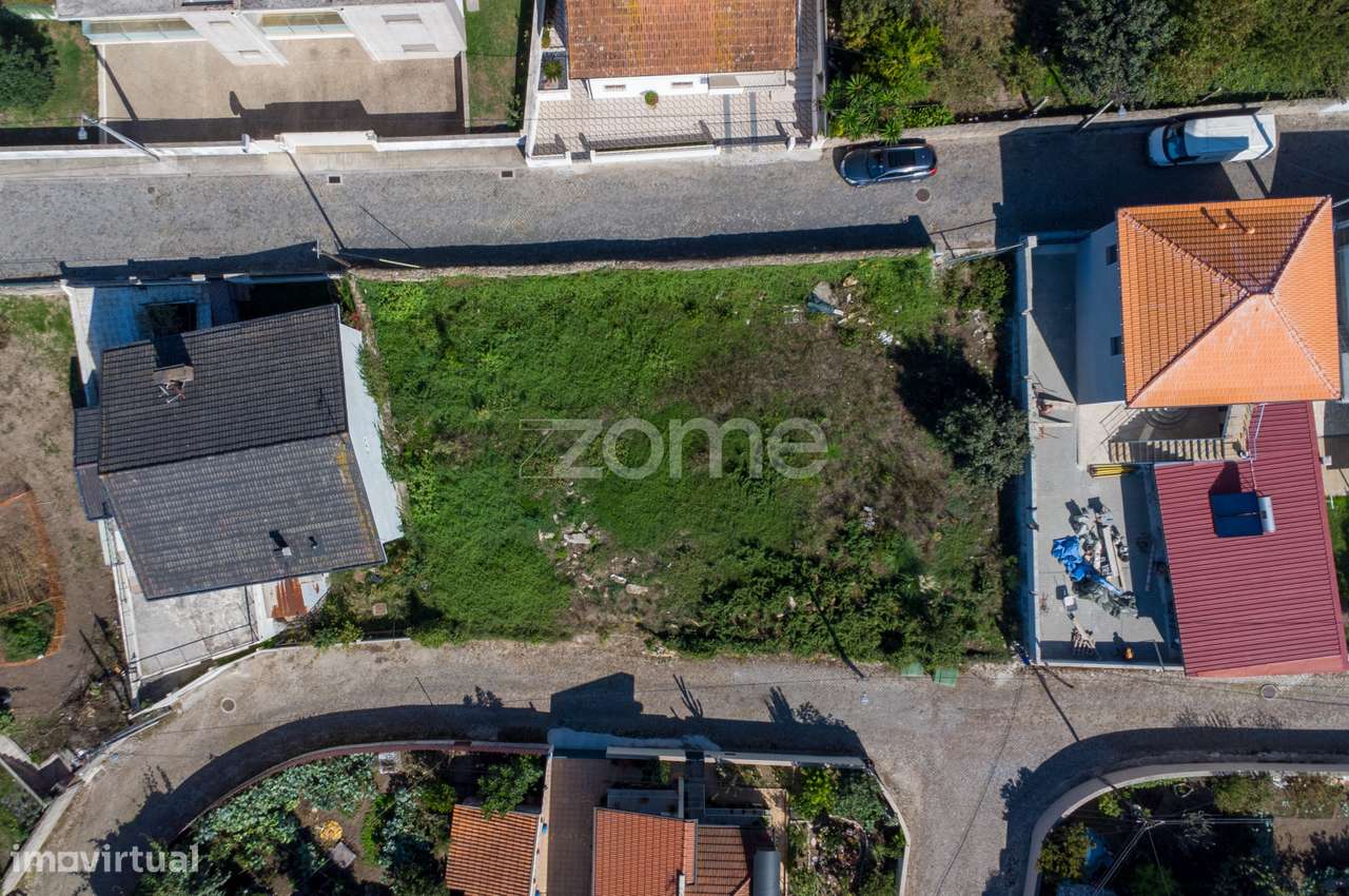 Terreno com projeto aprovado para moradia térrea - Coronado, Trofa - Grande imagem: 2/26
