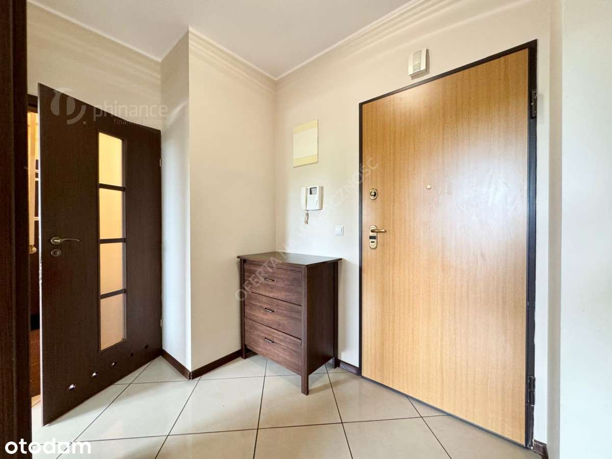 38m2, kawalerka, miejsce postojowe w hali-13