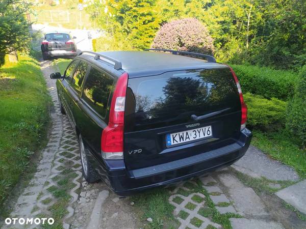 Volvo V70 2.4D5 Momentum - 2