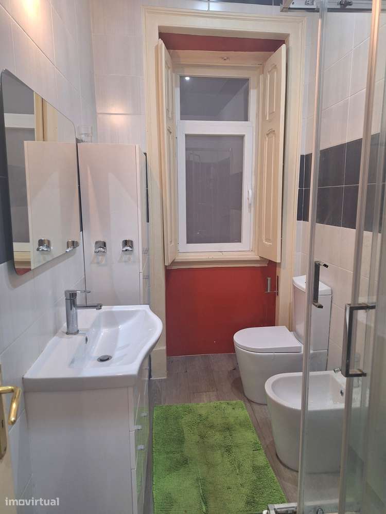 Oportunidade-  T5 remodelado á Alameda-14