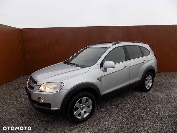 Chevrolet Captiva 2.4 2WD 7 Sitzer LS Family Edition - 26