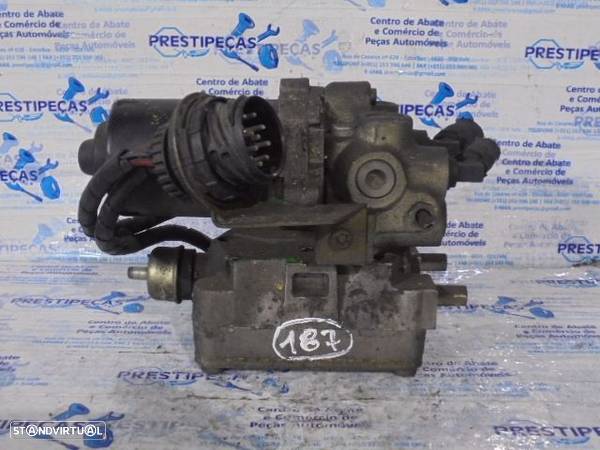 Abs 34511158403 10020200154 BMW 318 E36 BMW E36 1991 318I 115CV 4P CINZA - 2