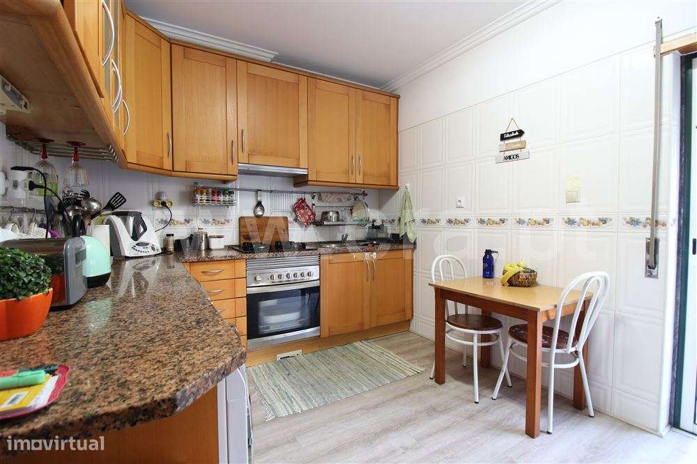 Moradia Geminada 4 quartos, Venda-5