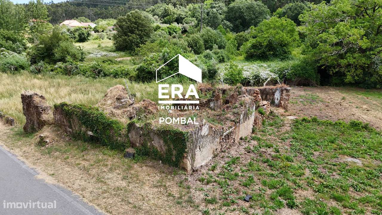 Moradia para reconstrução total - Grande imagem: 4/13