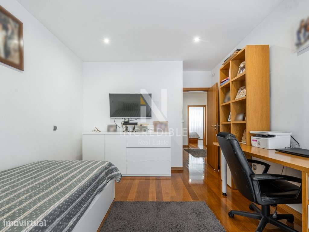 MORADIA T3+1 COM PISCINA EM FROSSOS, BRAGA-16