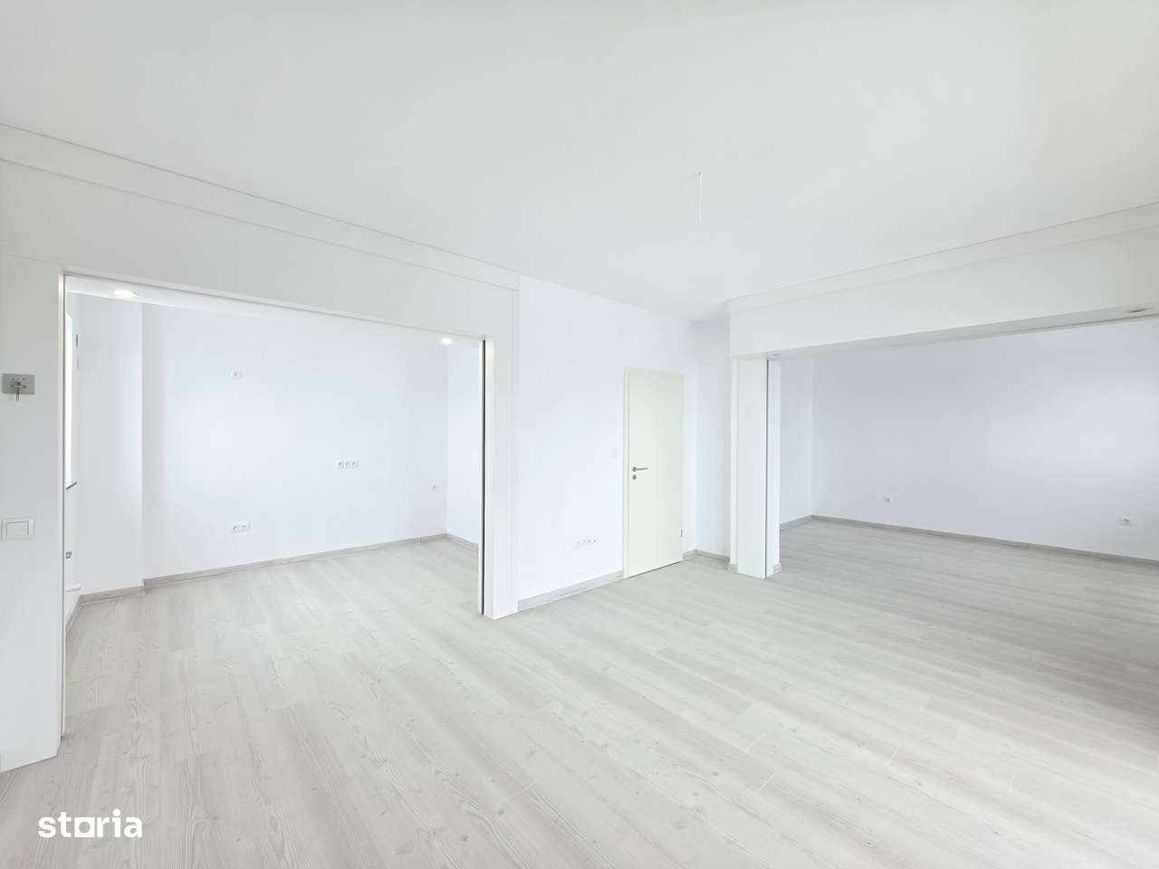 Apartament NOU 2 camere, parcare, boxa de vanzare Avantgarden 3 faza 5-0