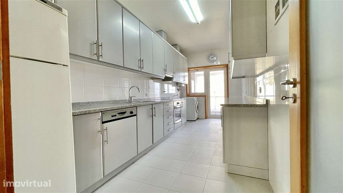 T3 Centro-Póvoa de Varzim-aparcamento-7