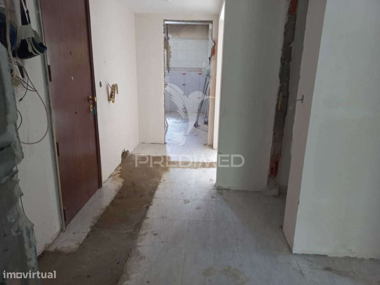 Apartamento T2 em Castanheira do Ribatejo - Obras de renovação em c... - Grande imagem: 5/12