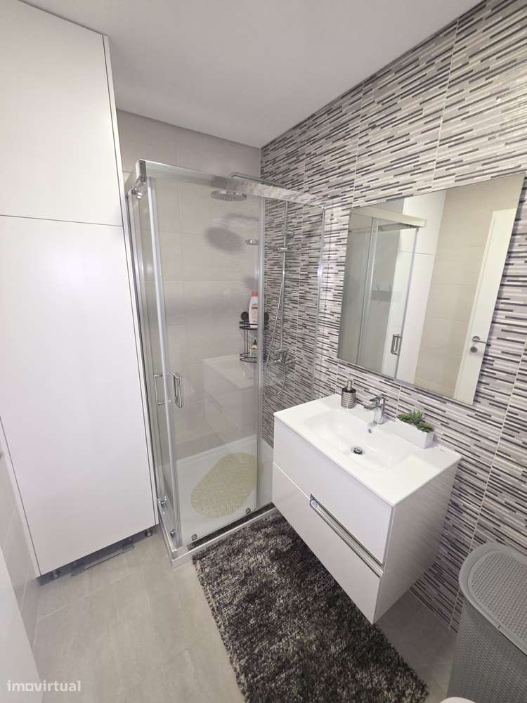 Fantástico apartamento T3 com terraço nos Passionistas-27