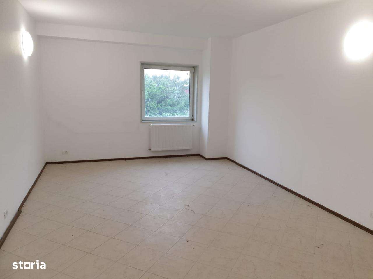 Hala de inchiriat - Imagine principală: 5/8