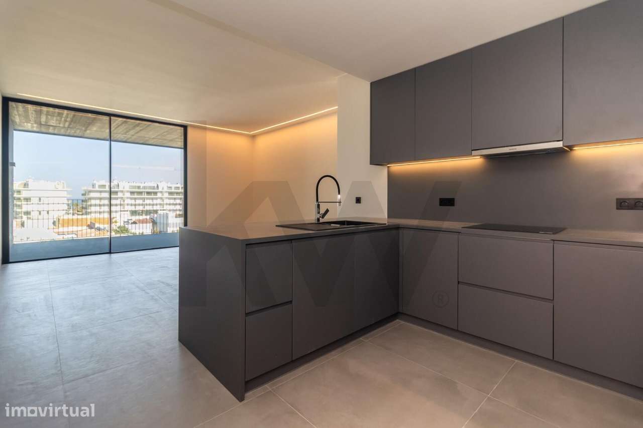 Apartamento T2 a estrear - 2 suítes - Terraço - Piscina- Garagem - Vis-1