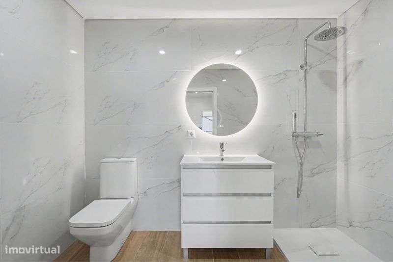 Moradia com 3 unidades independentes  em  Paços de Ferreira - Grande imagem: 5/12