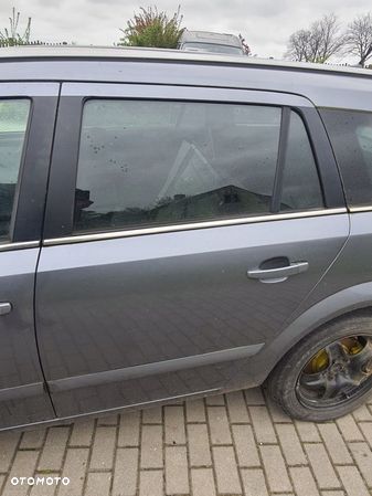 Drzwi Lewe Tylne Kompletne Opel Astra H kombi kod lakieru Z155 - 1