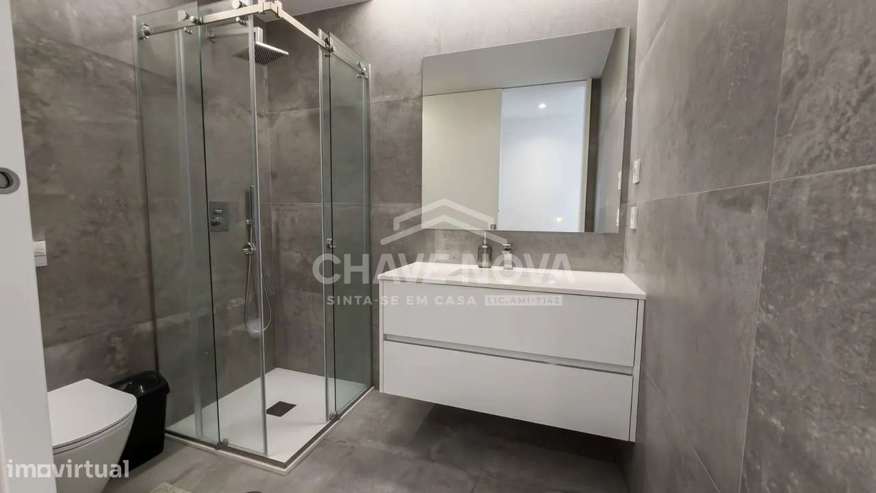 Apartamento T2 Novo c/ Lugar de Garagem Duplo na Madalena-12