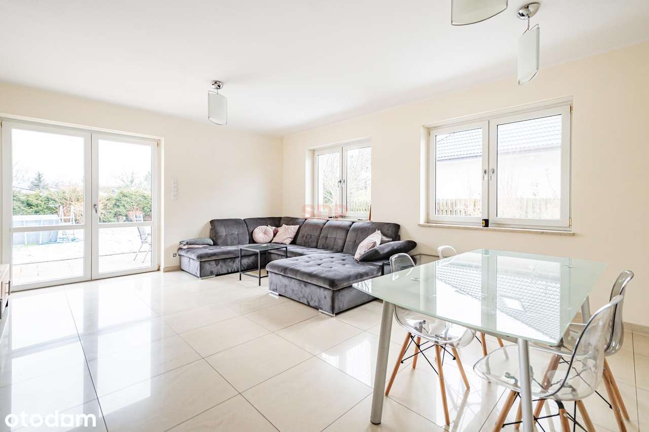 Piękny dom wolnostojący w Brzezinie - Pełny obrazek: 5/19