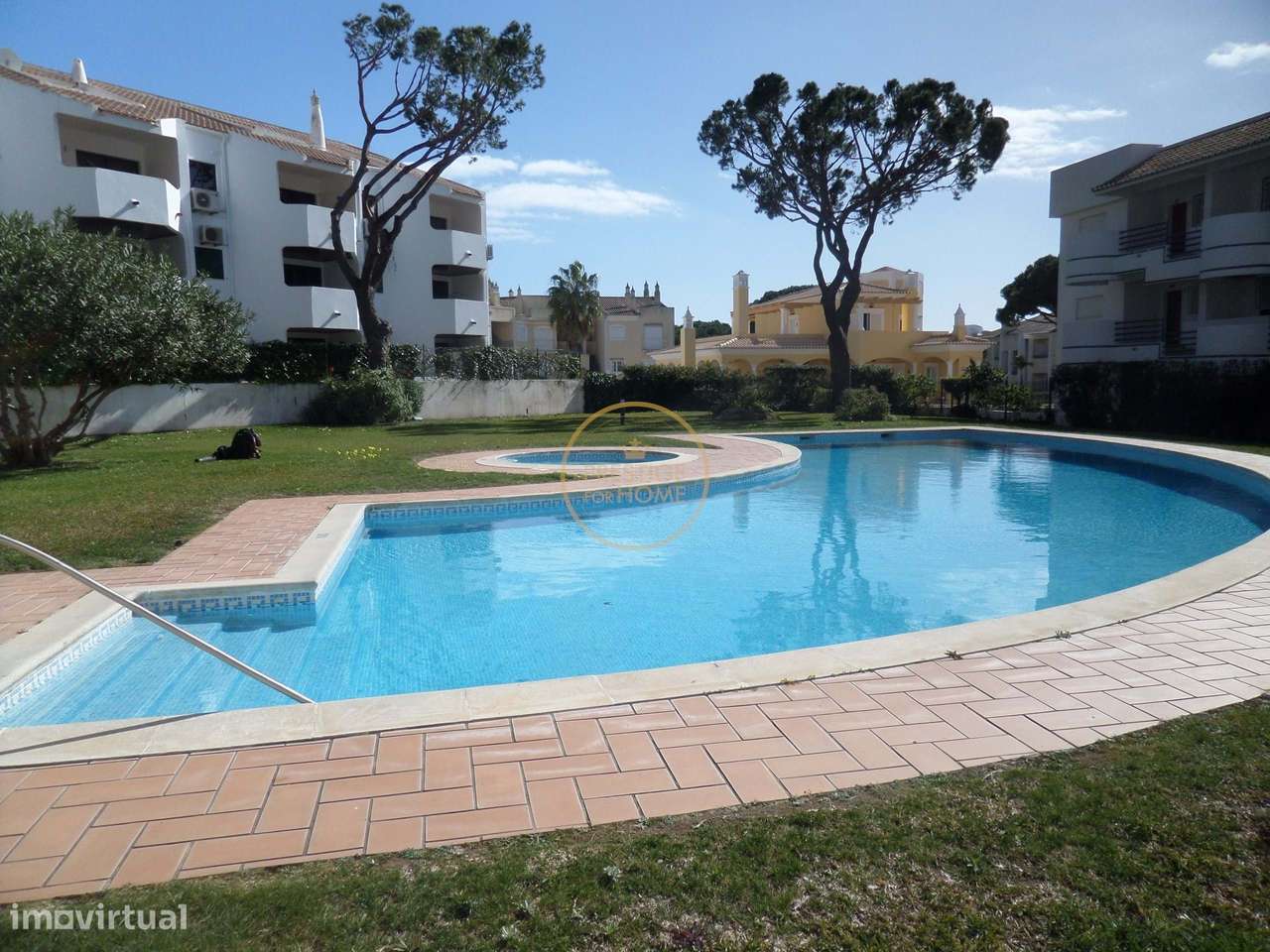 Espaçoso Apartamento T1 em Condomínio Privado – Vilamoura-28