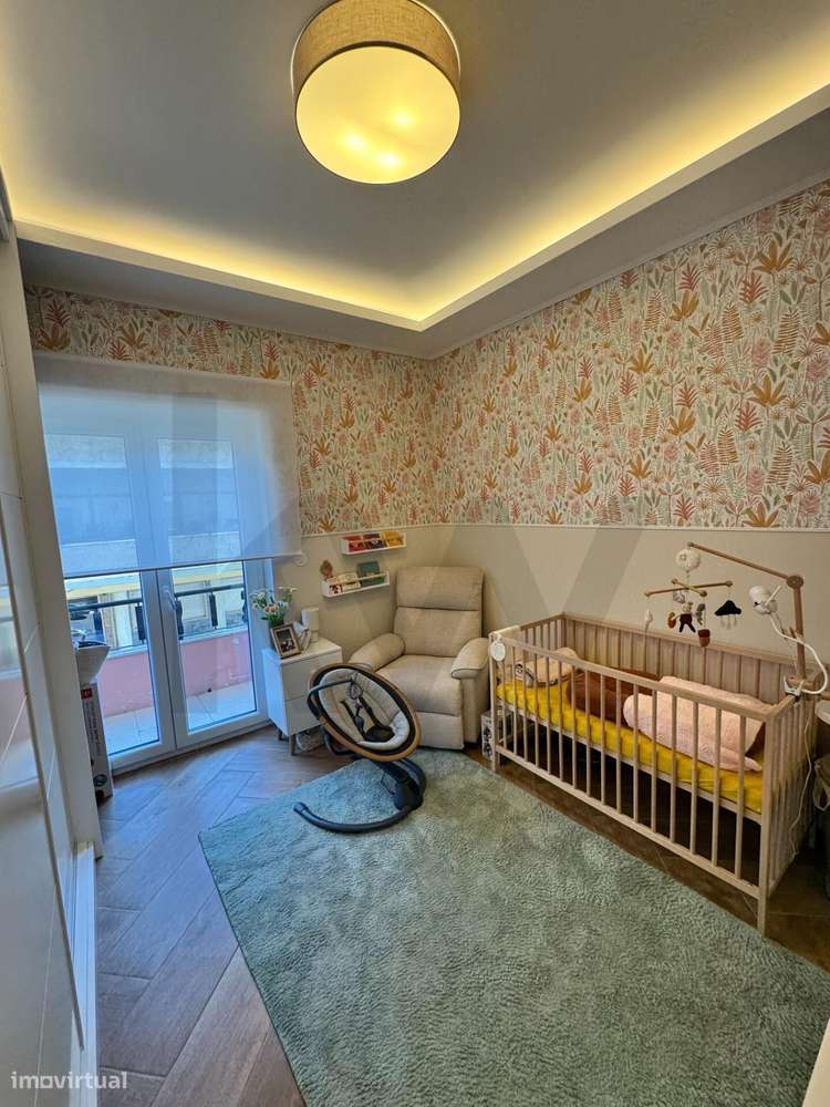 Linda a Velha - 1º Andar Remodelado, Mobilado e com Financiamento Gara-18