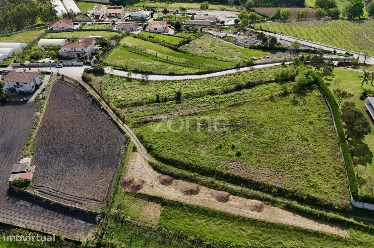 Terreno com 3800m² - Grande imagem: 3/17