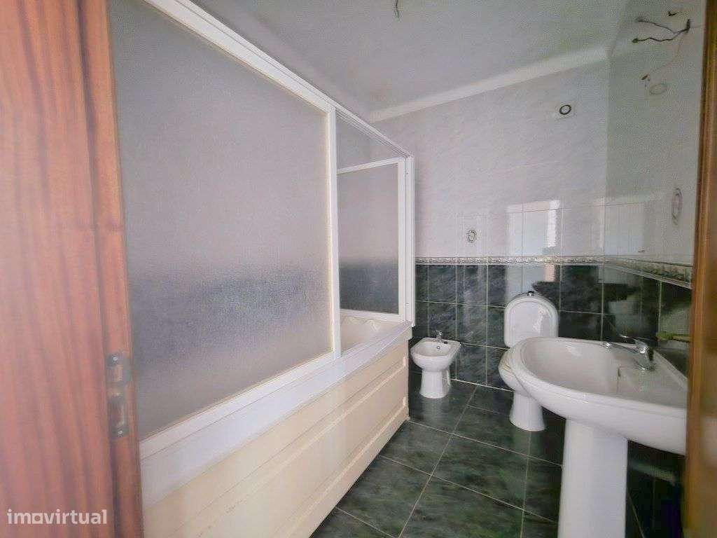 Apartamento T4 Central  Gaio Rosário-17