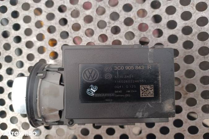 Contact cu cheie Volkswagen VW Passat B6  [din 2005 pana  2010] seria wagon 5-usi 2.0 BlueTDI DSG ( - 3