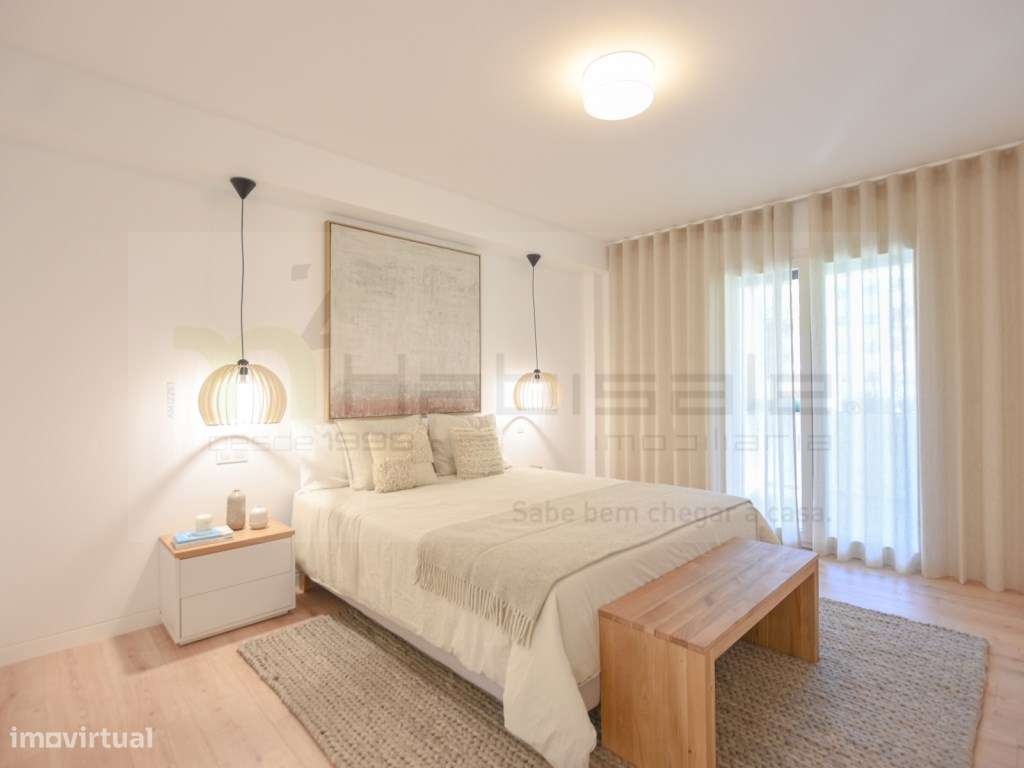 T3 em Condomínio Privado com Piscina no Centro de Famões-19