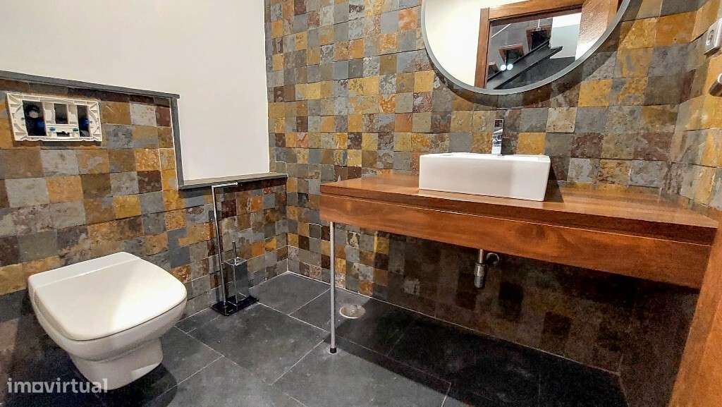 Moradia V4+1 em Banda com Piscina - Dume, Braga-10