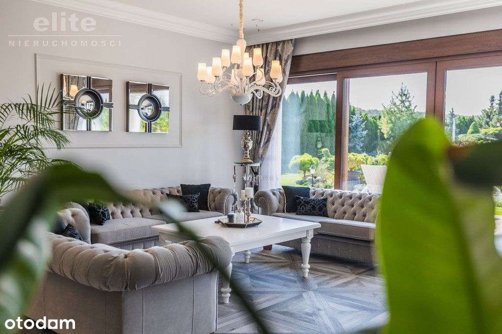 Na sprzedaż stylowy luksusowy dom z basenem !-9